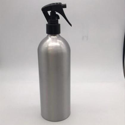 Aluminium Bottle with Black Trigger Spray Top